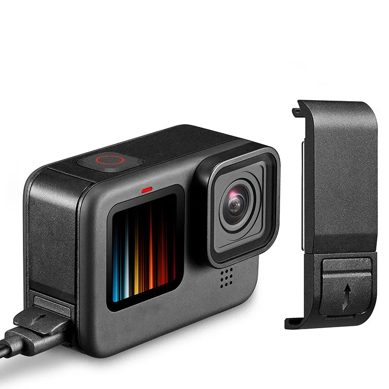 Pokrywa baterii z boku aparatu – Gopro Action Camera Hero 12 Black recenzja i cena
