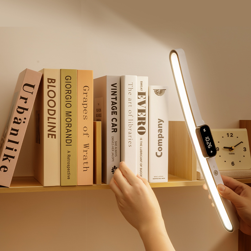 Lampa LED z zakrzywioną listwą – Photography Lighting Book recenzja i cena